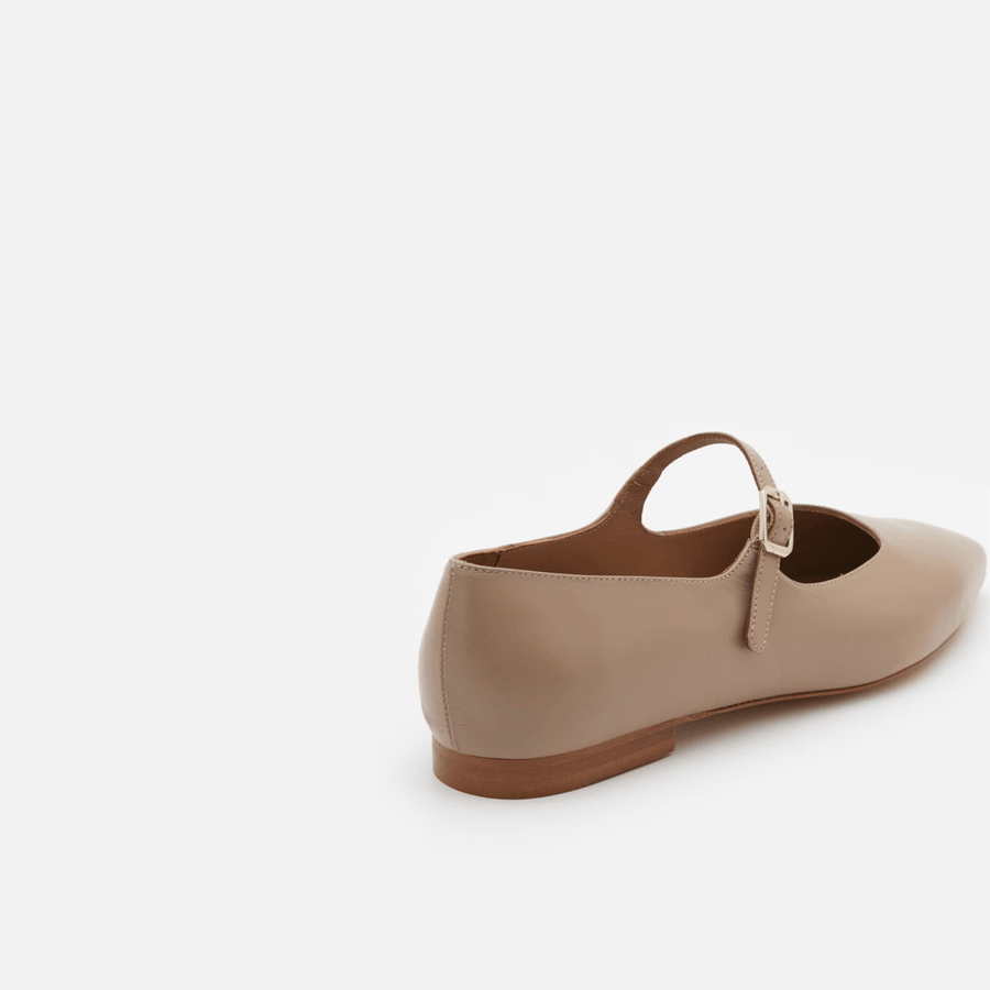 Flattered Shoe Camila Flats - Beige Leather