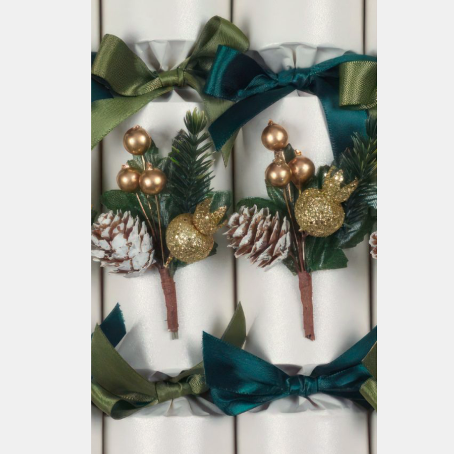 Foliage and Pinecone Design Christmas Crackers (Pair)