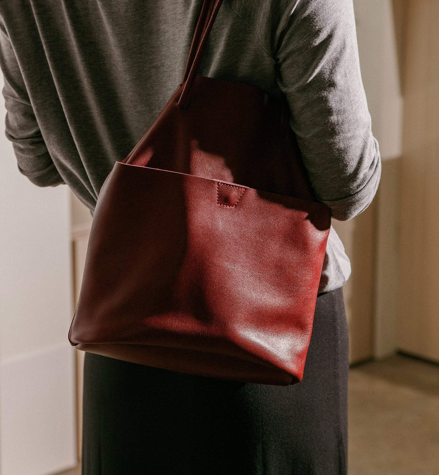 Cadine Handbags The Bucket Bag - Ruby Leather