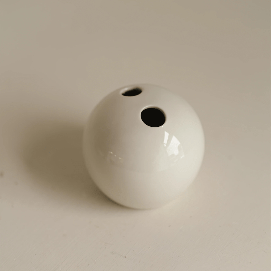 Cadine Vase Pebble Vase - Medium Ball