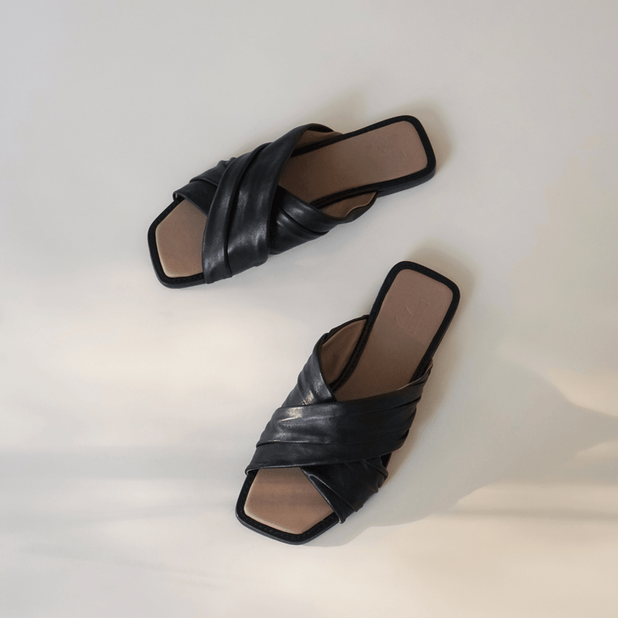 Flattered Shoe Gabriella Sandal - Black Leather
