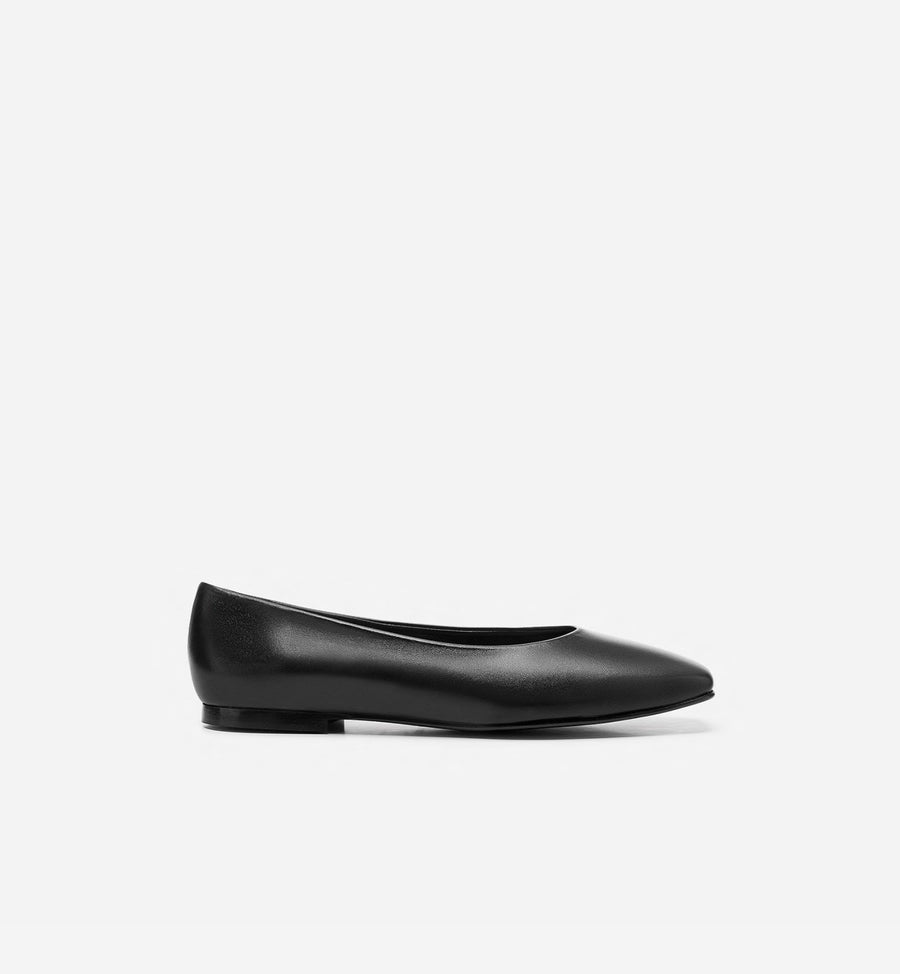 Flattered Shoe Nikki Flats - Black Leather